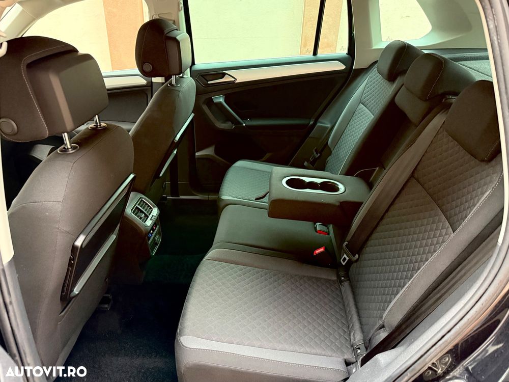 Volkswagen Tiguan - 19