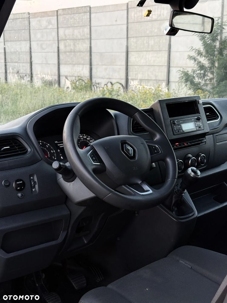 Renault Master III - 12