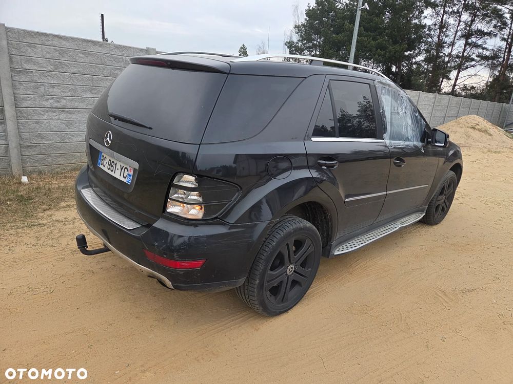 Mercedes-Benz ML - 4
