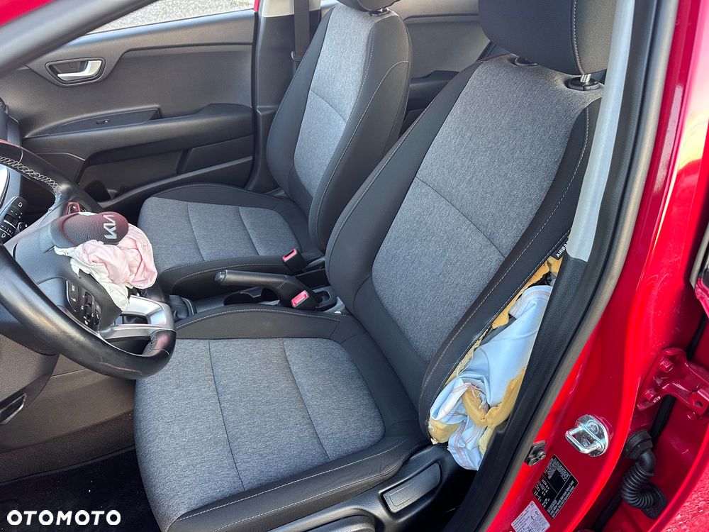 Kia Stonic - 11