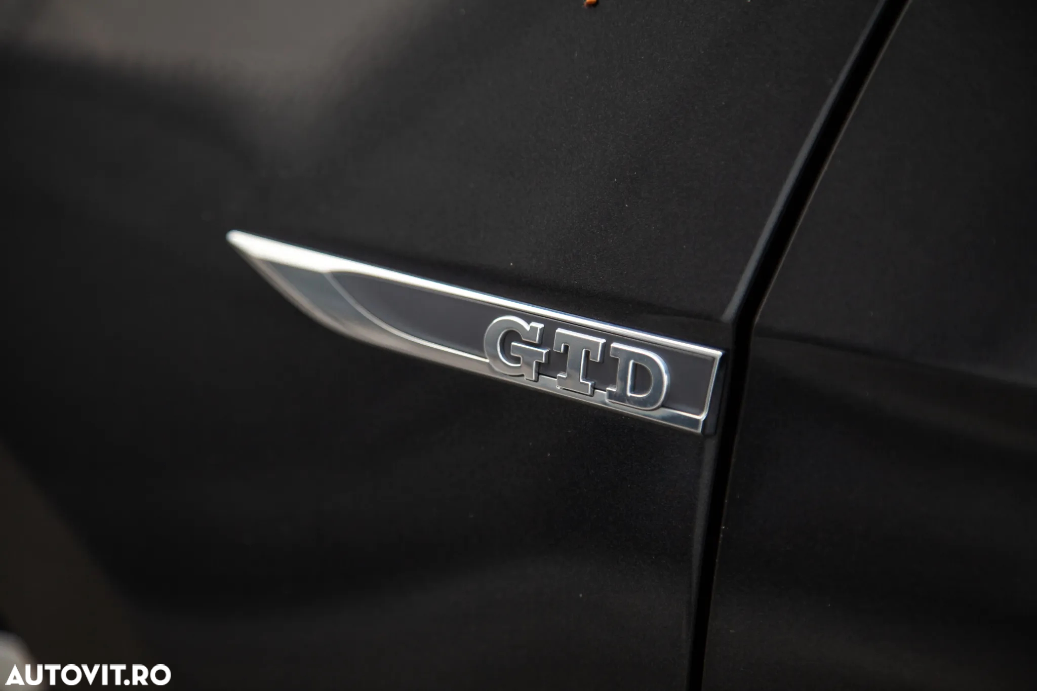 Volkswagen Golf - 30