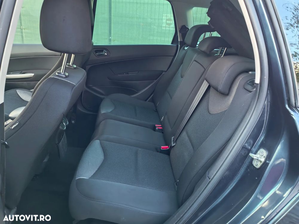 Peugeot 308 HDi FAP 110 NAVTEQ ON BOARD - 7