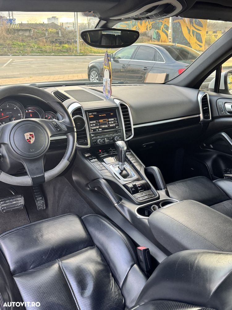 Porsche Cayenne Platinum Edition - 20