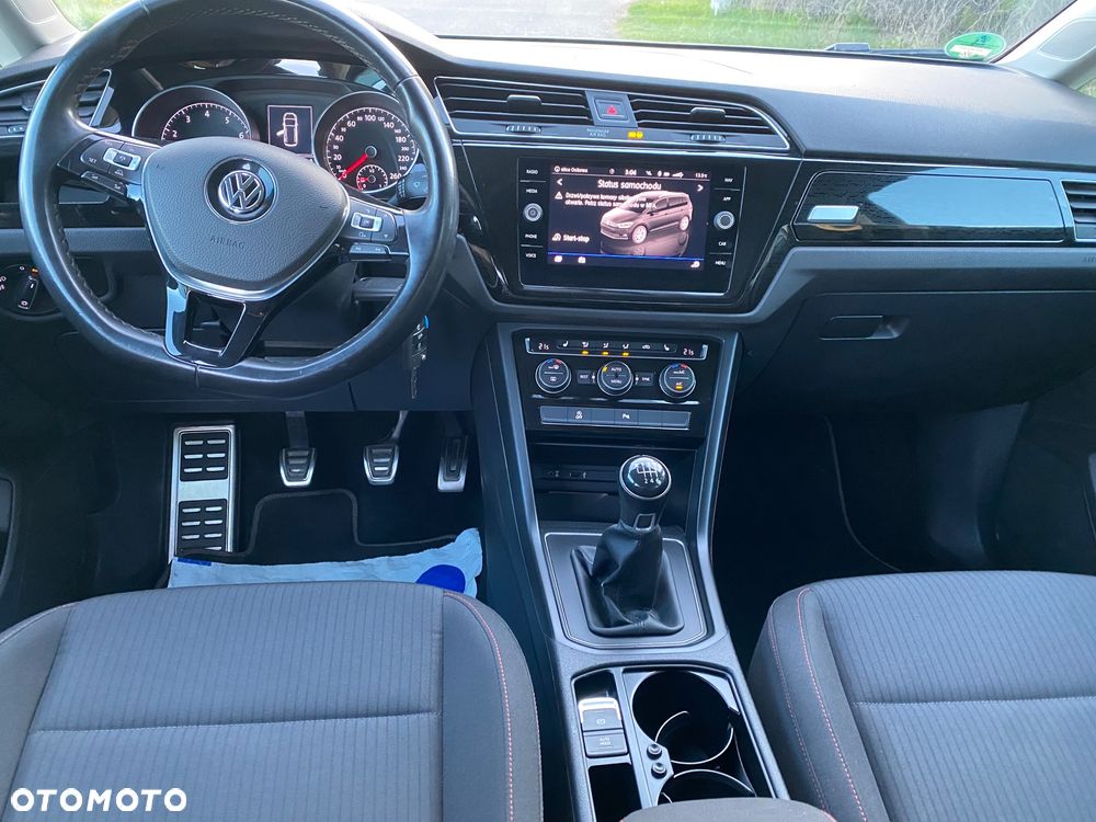 Volkswagen Touran 1.2 TSI (BlueMotion Technology) SOUND - 30