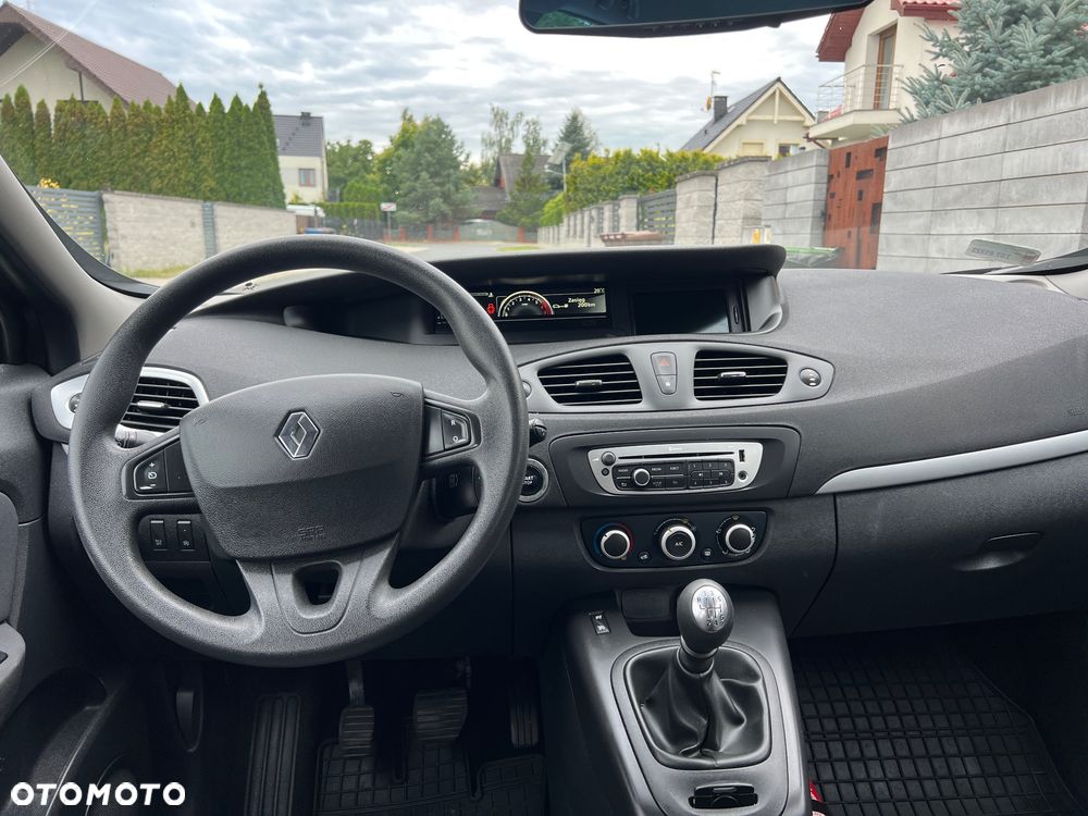 Renault Grand Scenic ENERGY TCe 115 EXPERIENCE - 10