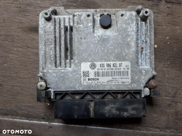 Komputer Sterownik silnika 2.0 TDI Skoda Superb VW Passat Audi ECU 03G906021QT - 3