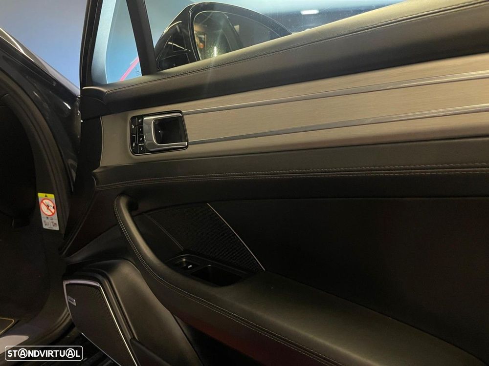 Porsche Panamera 4 E-Hybrid - 20