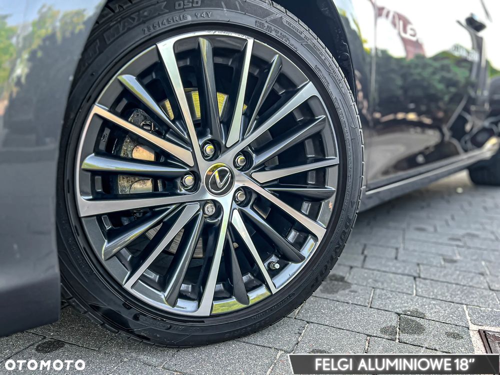 Lexus ES 300h Business Edition - 7