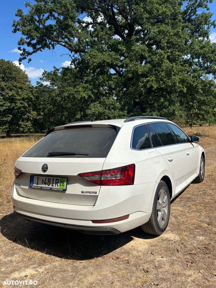 Skoda Superb 2.0 TDI Ambition - 9