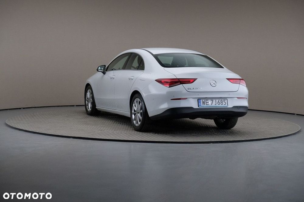 Mercedes-Benz CLA - 2