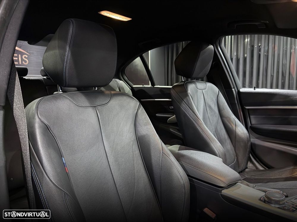 BMW 330 e iPerformance Pack M - 38