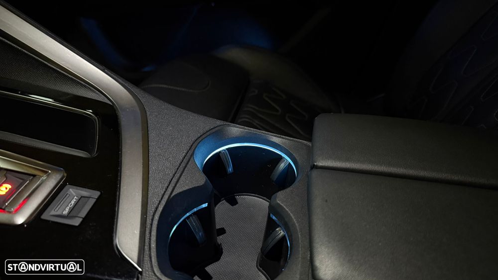 Peugeot 5008 1.5 BlueHDi GT Line J19 EAT8 - 29