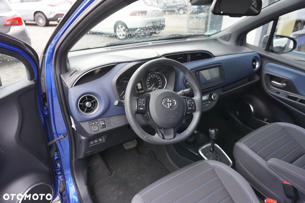 Toyota Yaris 1.5 VVT-i Y20 Team Deutschland - 6