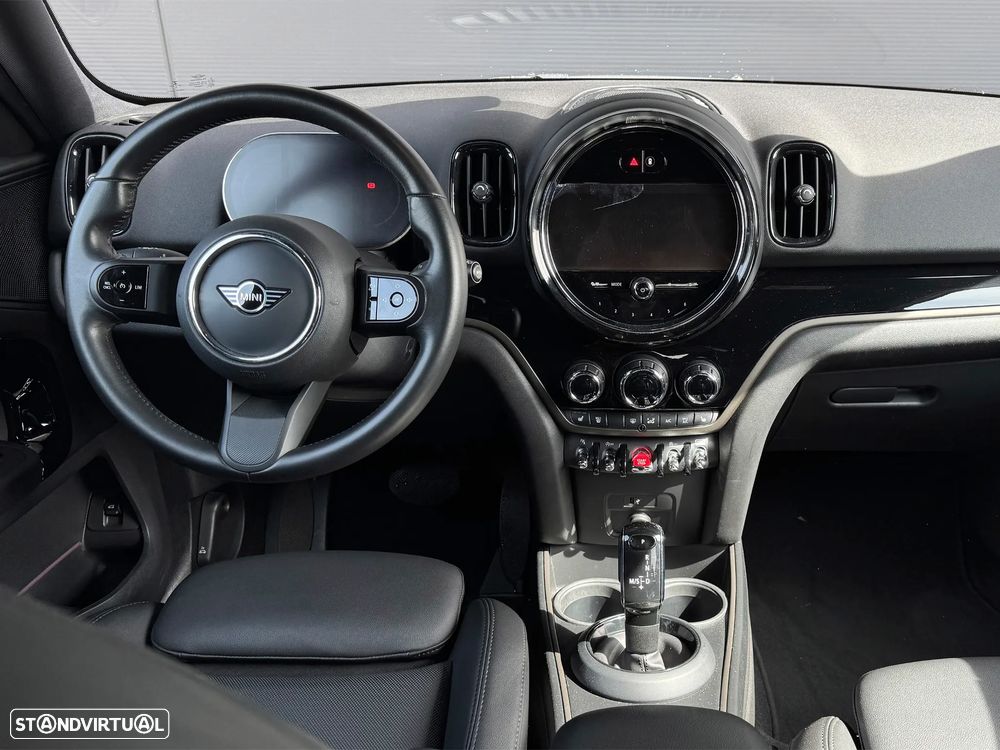 MINI Countryman Cooper ALL4 Classic Auto - 8
