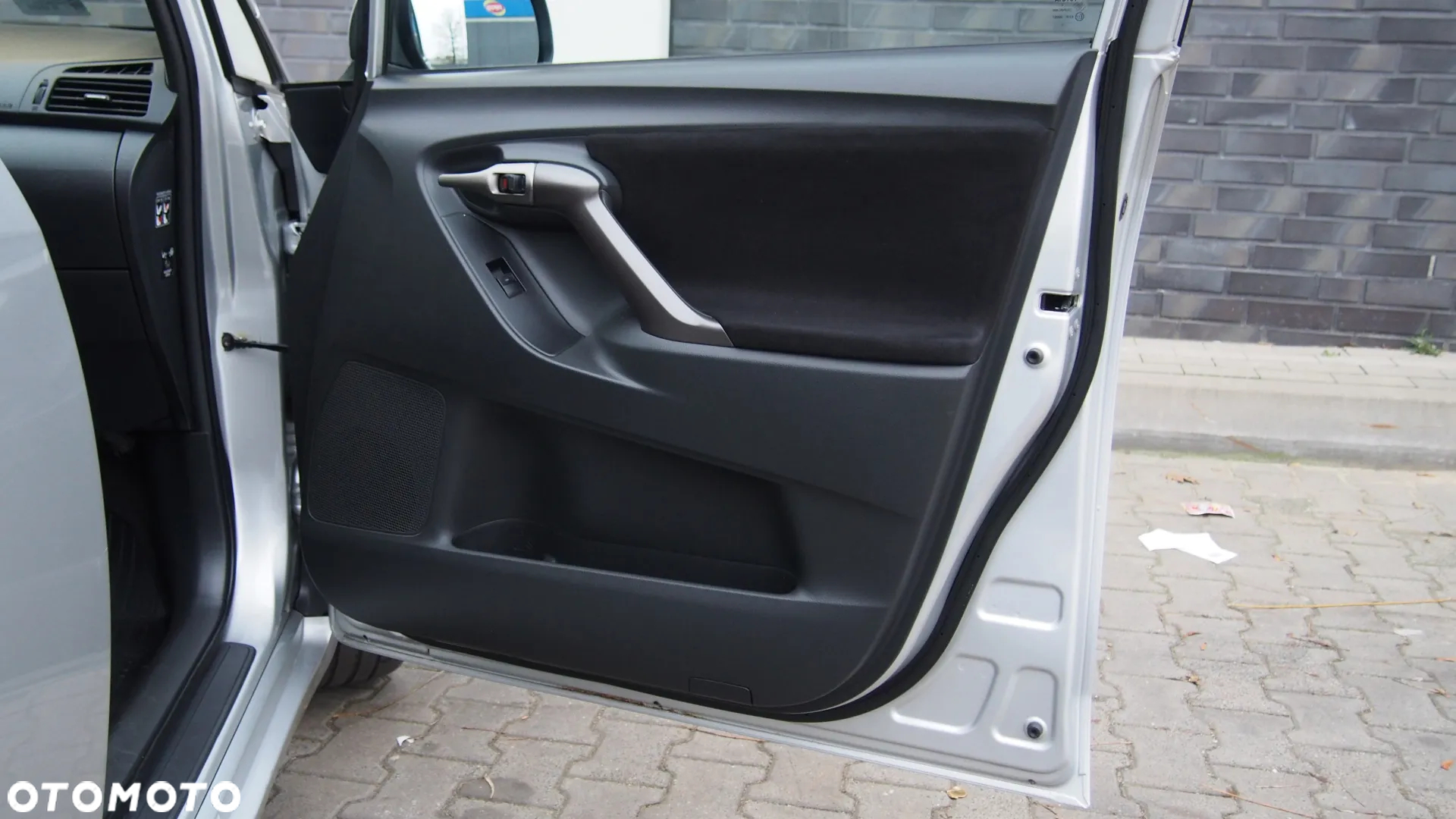 Toyota Verso 1.8 Sol plus 7os - 28
