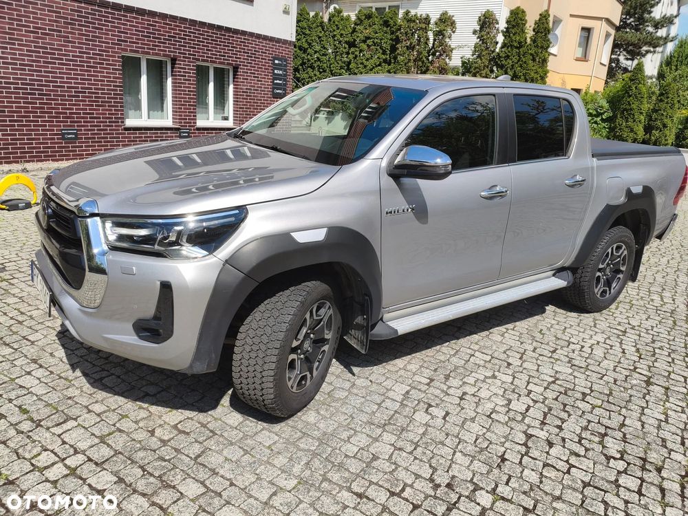 Toyota Hilux 2.8 D-4D Double Cab SR5 4x4 - 1