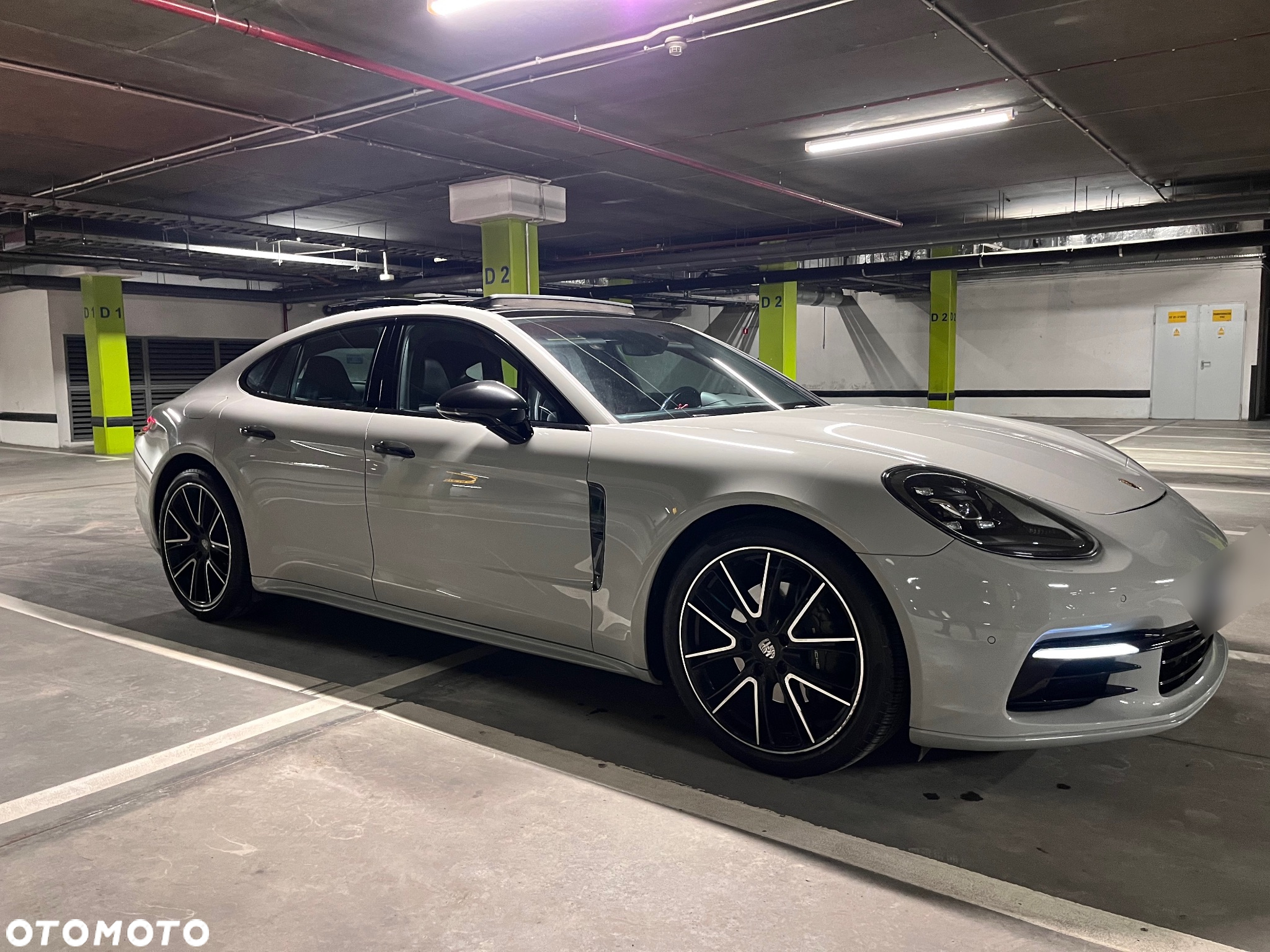 Porsche Panamera 4 - 5