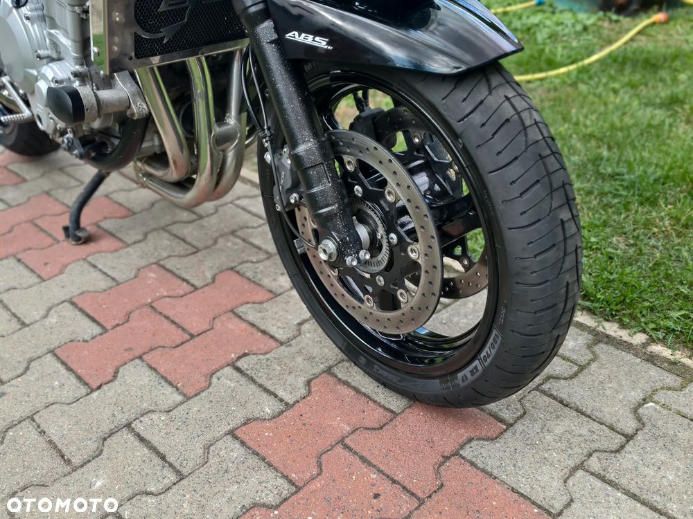 Suzuki Bandit - 12