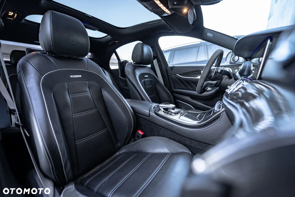 Mercedes-Benz Klasa E - 38