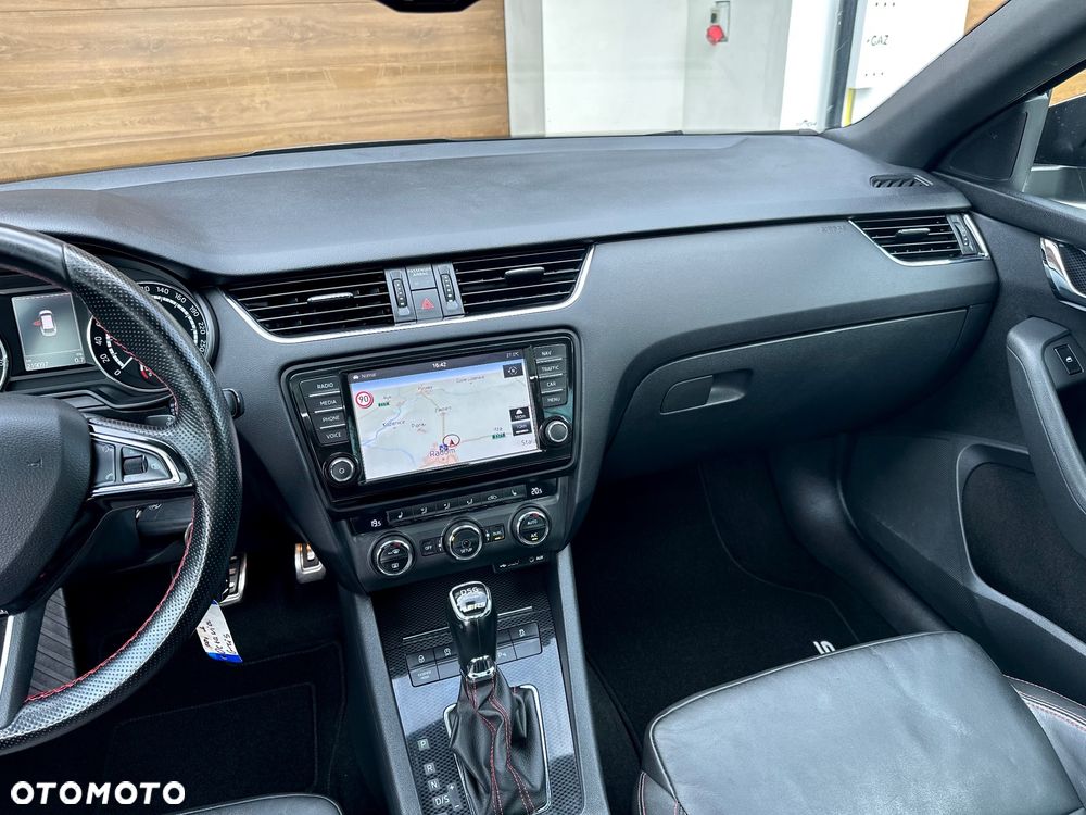 Skoda Octavia 2.0 TSI (Green tec) DSG RS - 15