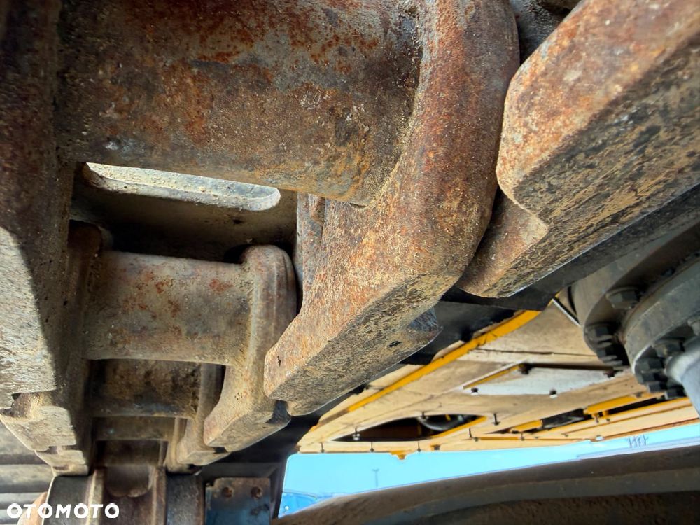Komatsu PC 210LC-11E0 - 14