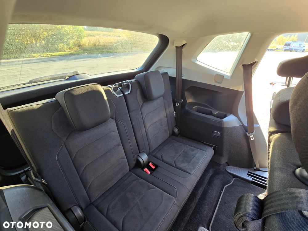 Volkswagen Tiguan - 12