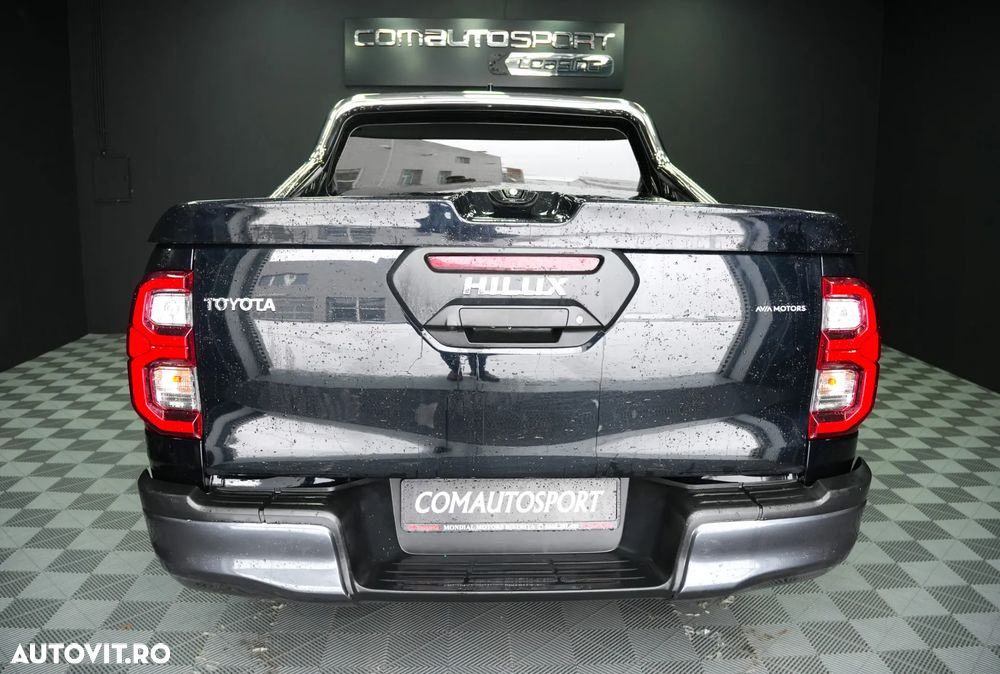 Toyota Hilux 2.8D 204CP 4x4 Double Cab AT Invincible - 5