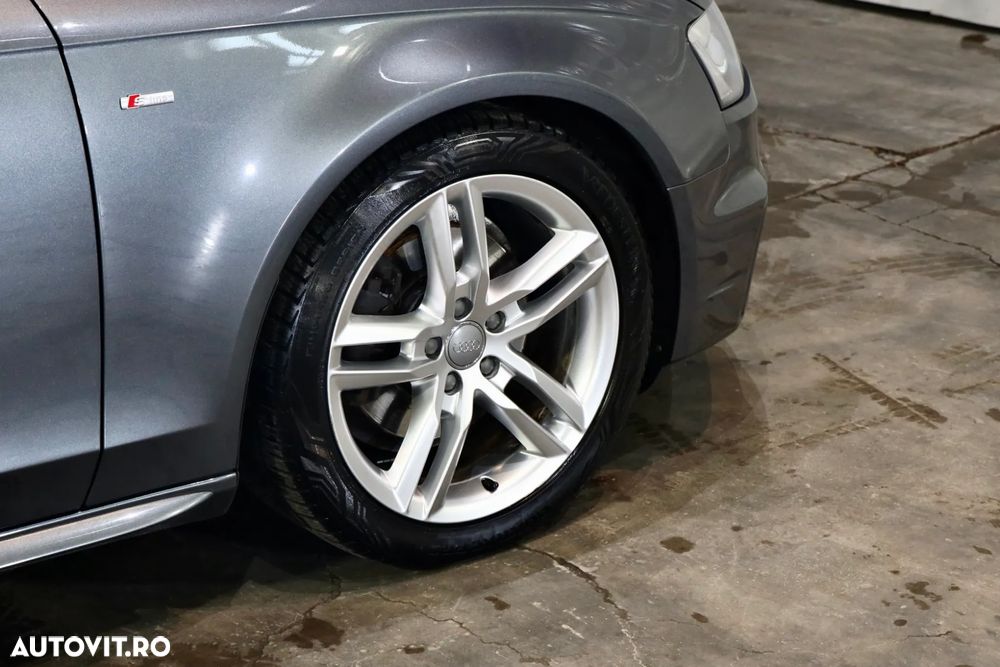 Audi A4 2.0 TDI DPF multitronic S line Sportpaket - 32
