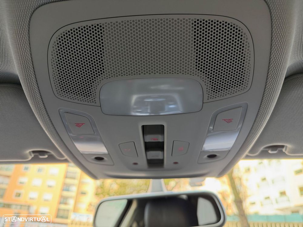 Audi A6 Avant 2.0 TDi S-line S tronic - 38