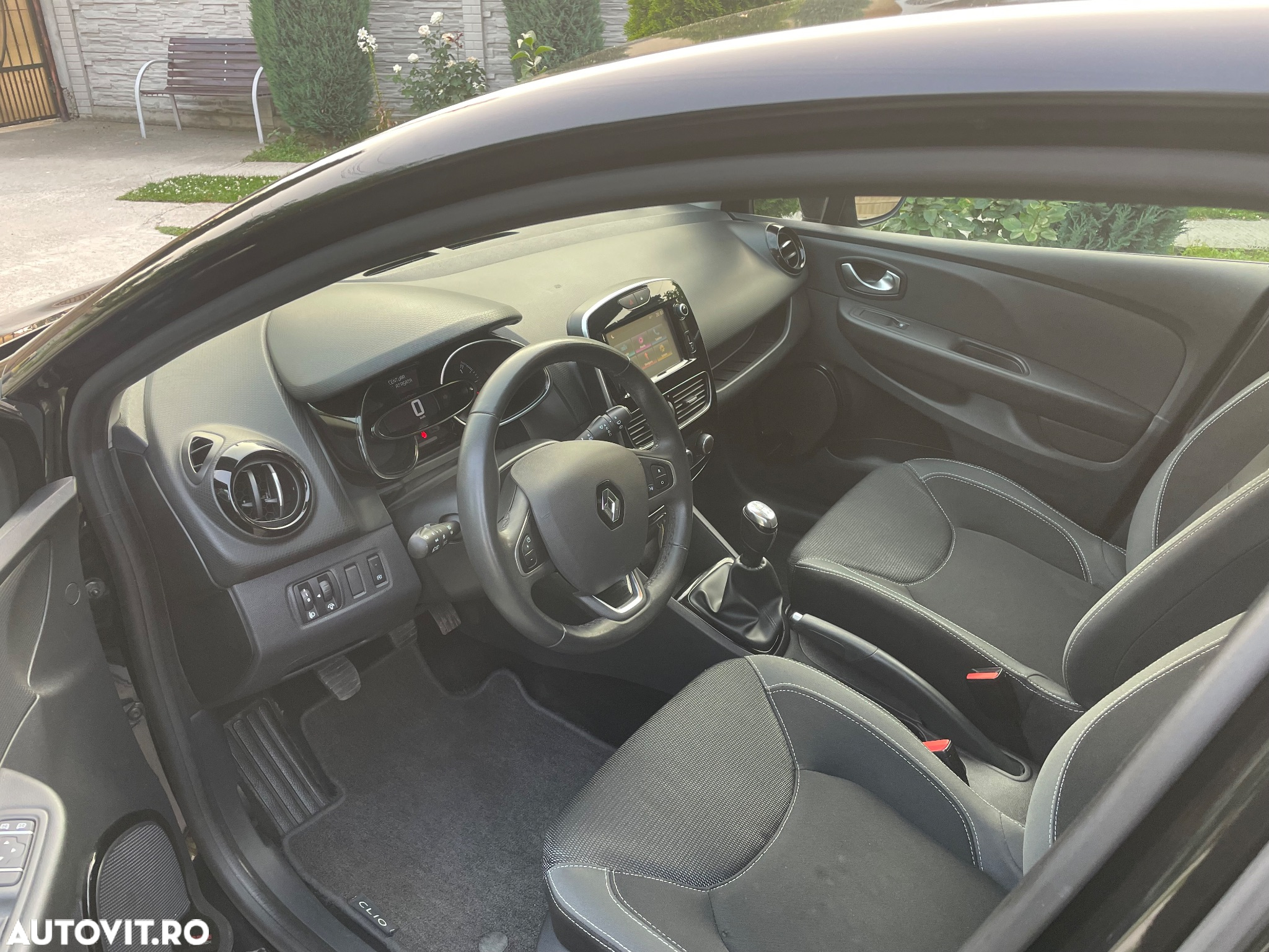 Renault Clio - 15