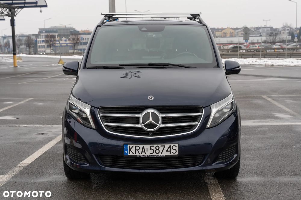 Mercedes-Benz Klasa V - 6