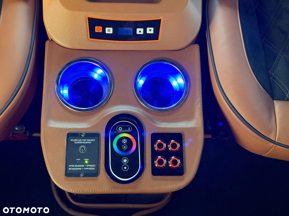 Ford Tourneo Custom 2.0 EcoBlue L2 Shuttle Bus Titanium Sel.Shift - 24