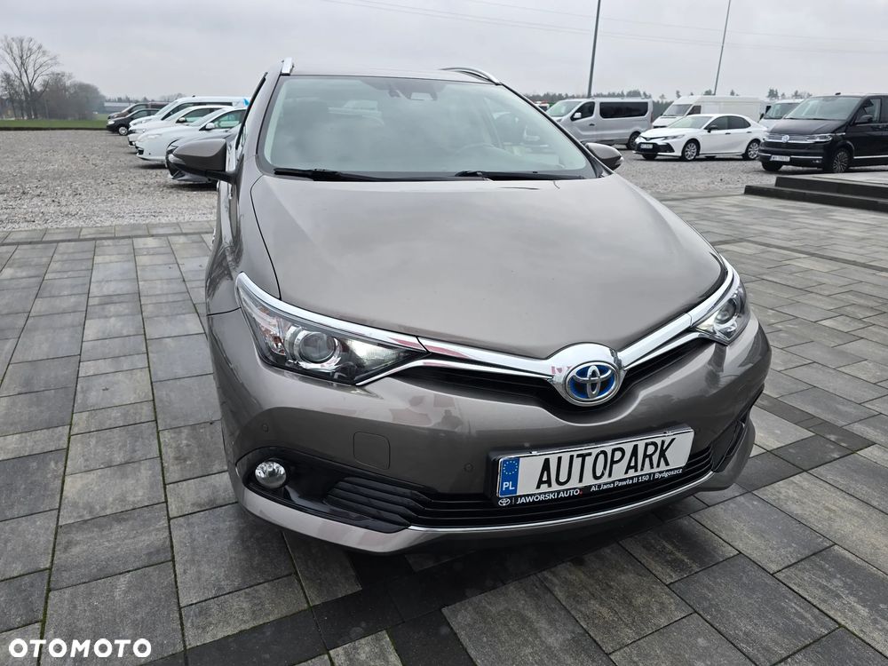 Toyota Auris Hybrid 135 Premium - 4
