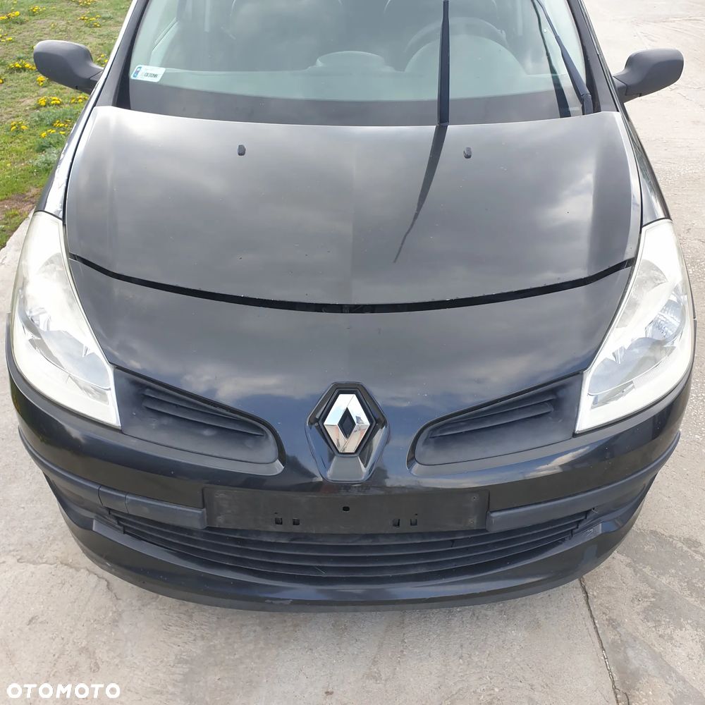 RENAULT CLIO III 3 MASKA NV676