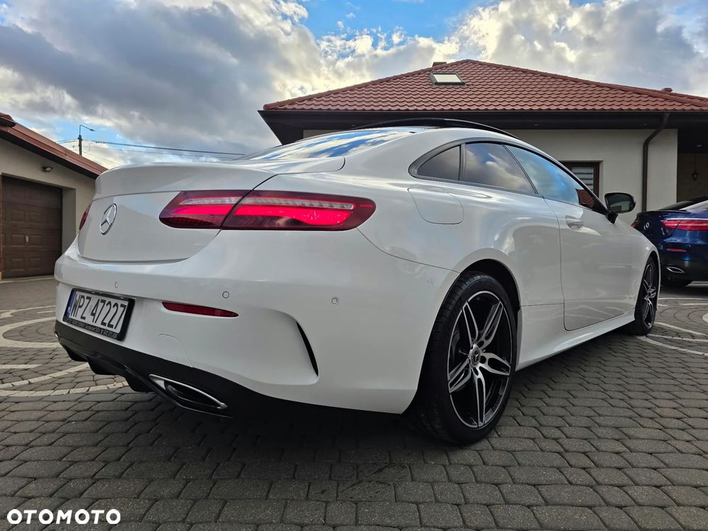 Mercedes-Benz Klasa E 300 9G-TRONIC - 7