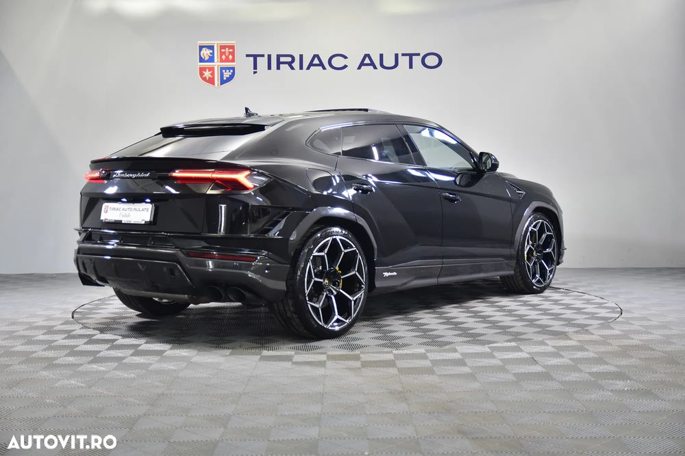 Lamborghini URUS - 5
