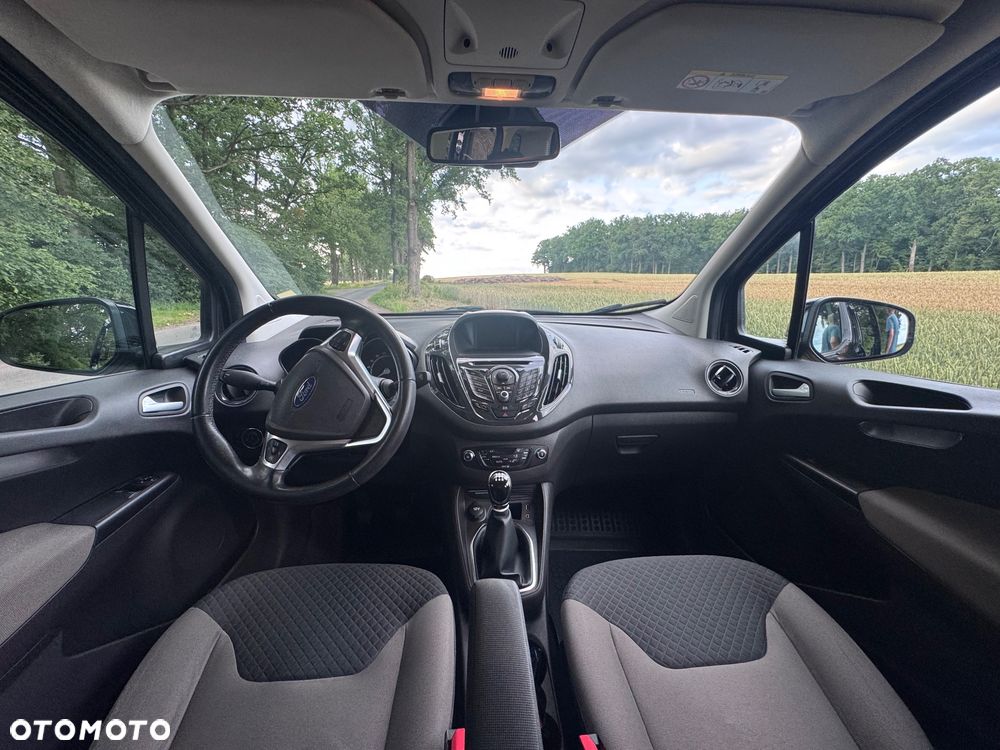 Ford Tourneo Courier - 4