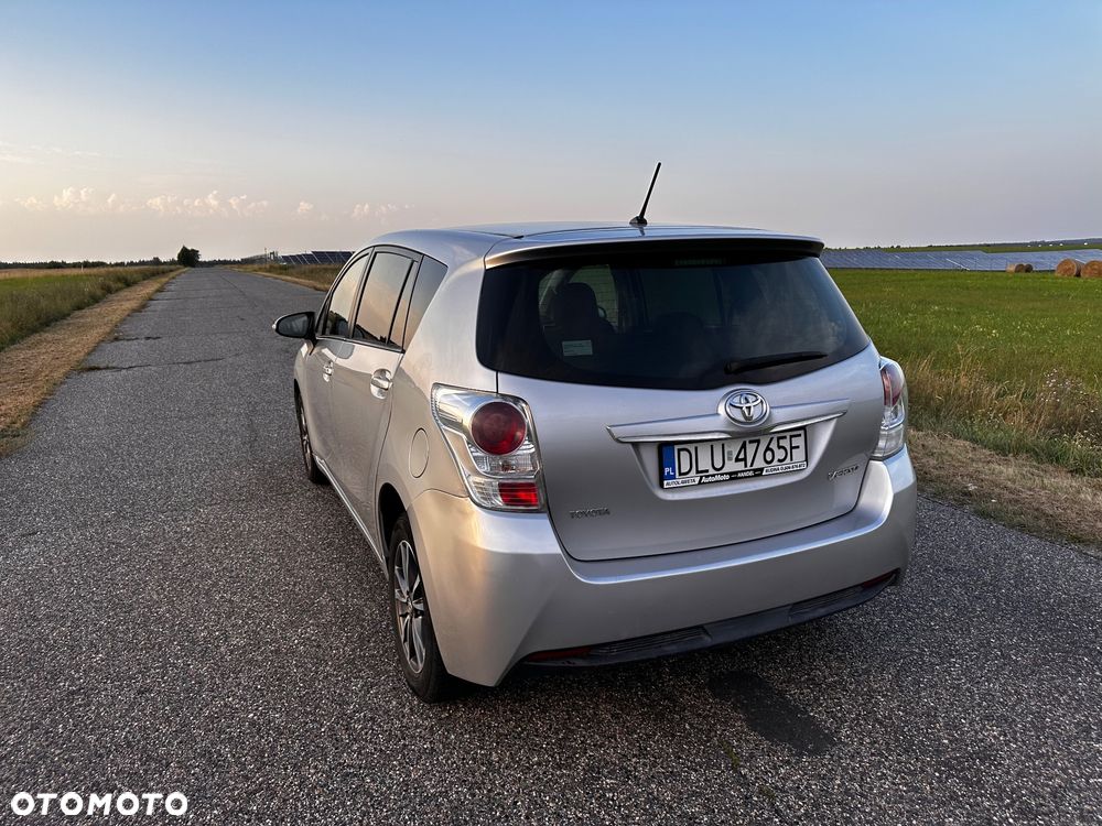 Toyota Verso 2.0 D-4D Premium 7os - 4