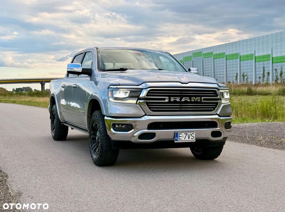 RAM 1500 5.7 Crew Cab Laramie - 37
