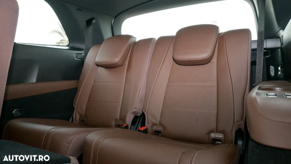 Mercedes-Benz GLS - 12