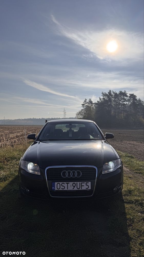 Audi A4 Limousine