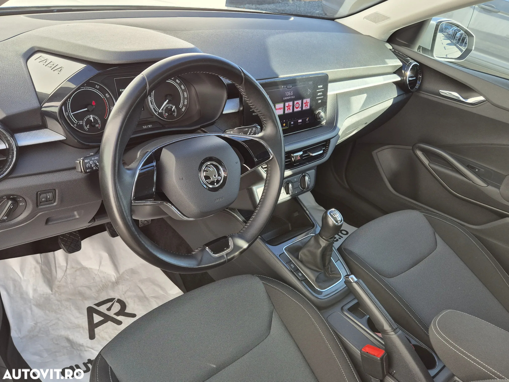 Skoda Fabia 1.0 TSI Ambition - 9