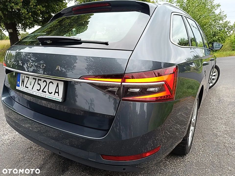 Skoda Superb 2.0 TDI Ambition DSG - 6