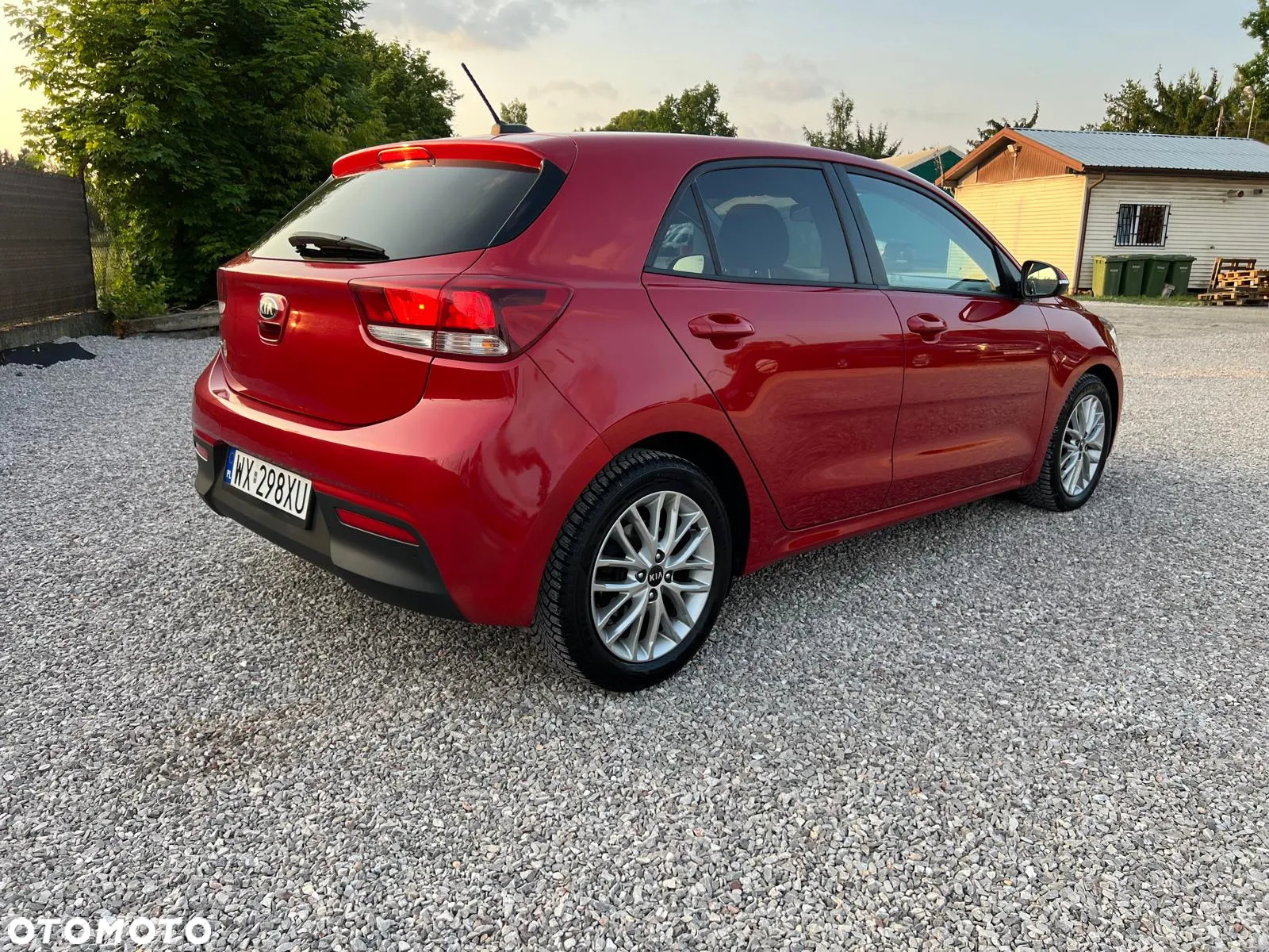 Kia Rio 1.4 L - 11