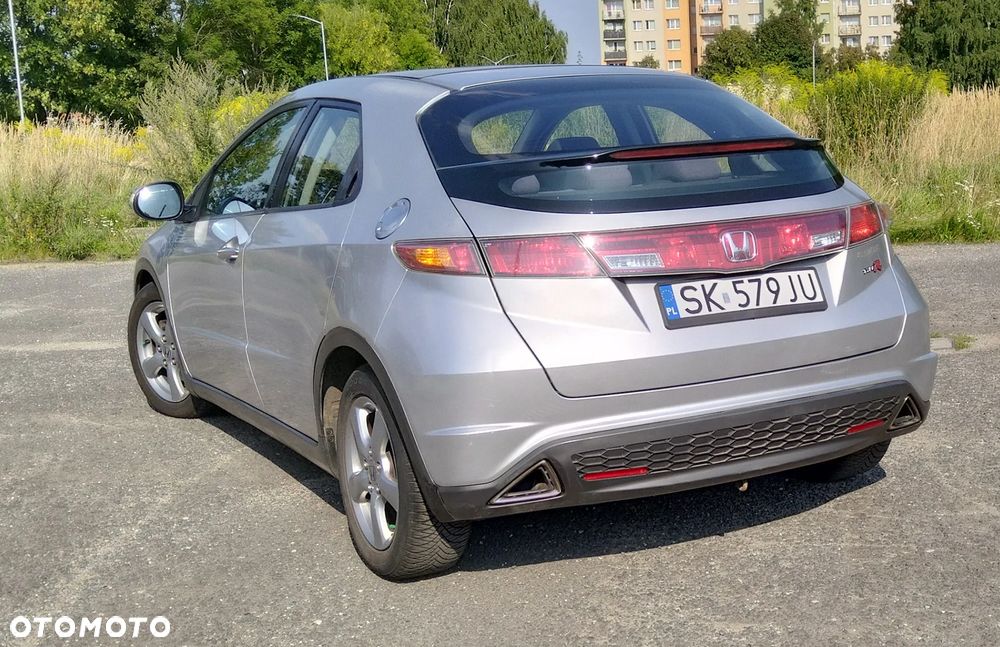 Honda Civic 1.8 Executive - 16