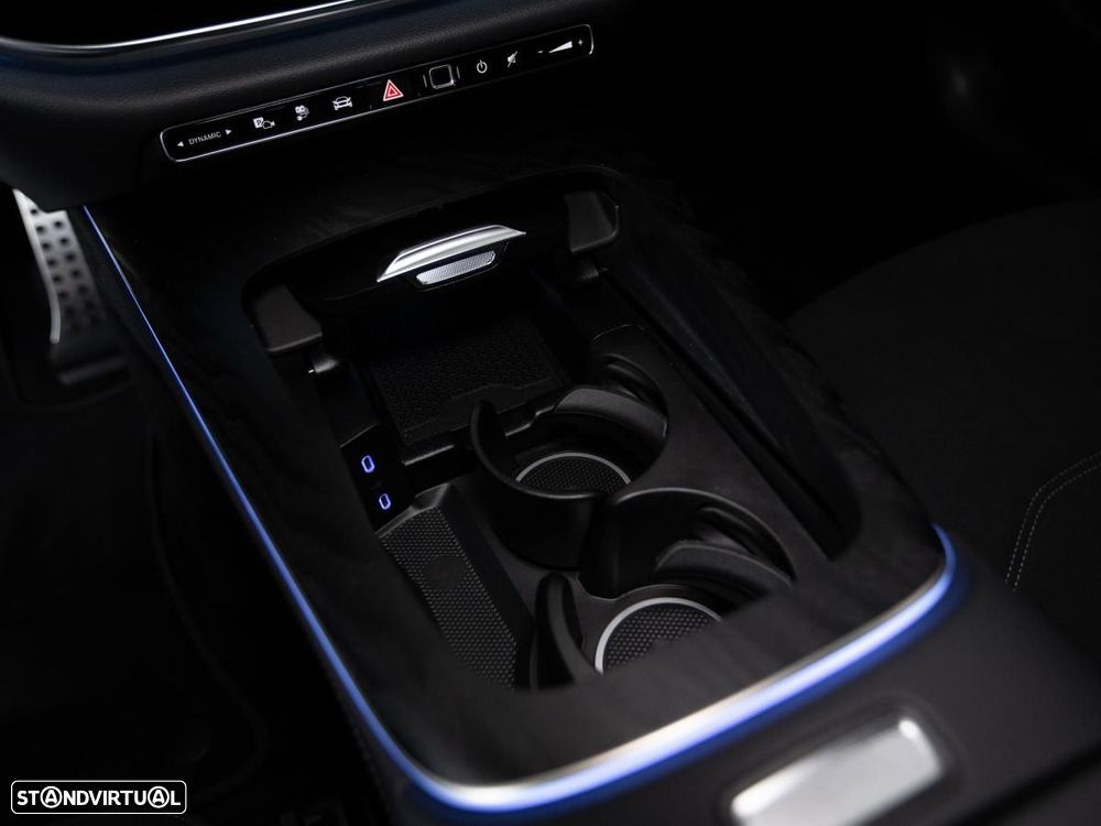 Mercedes-Benz E 300 e Station - 27