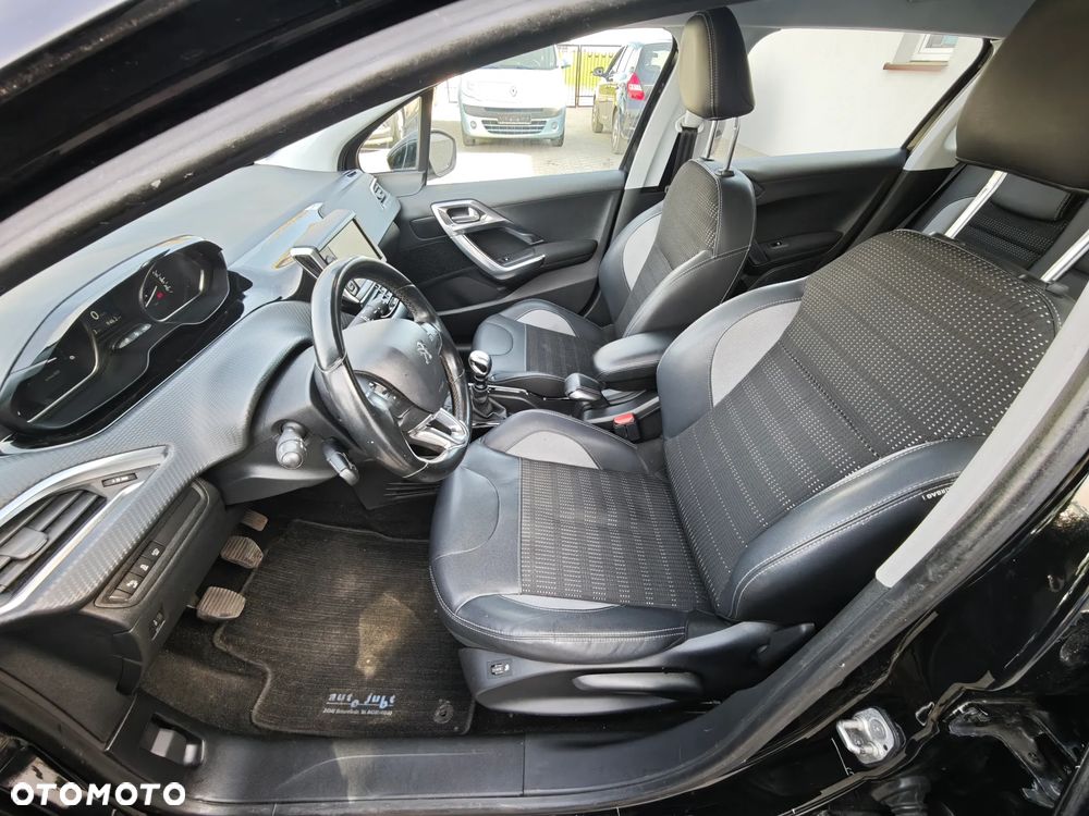 Peugeot 2008 BlueHDi FAP 120 STOP & START Crossway - 27