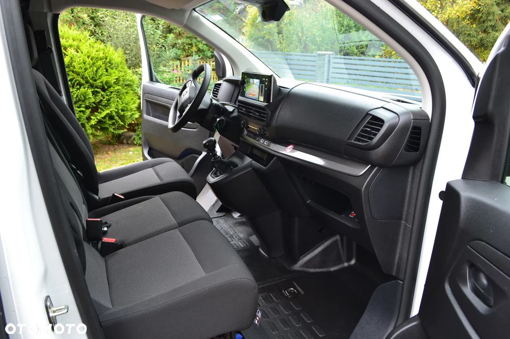 Opel Vivaro - 32