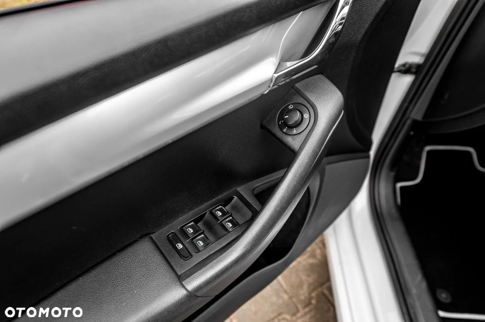 Skoda Octavia 2.0 TDI 4x4 Clever DSG - 22