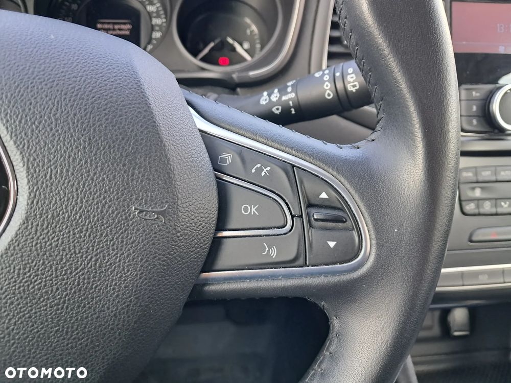 Renault Megane 1.5 Blue dCi Business - 17